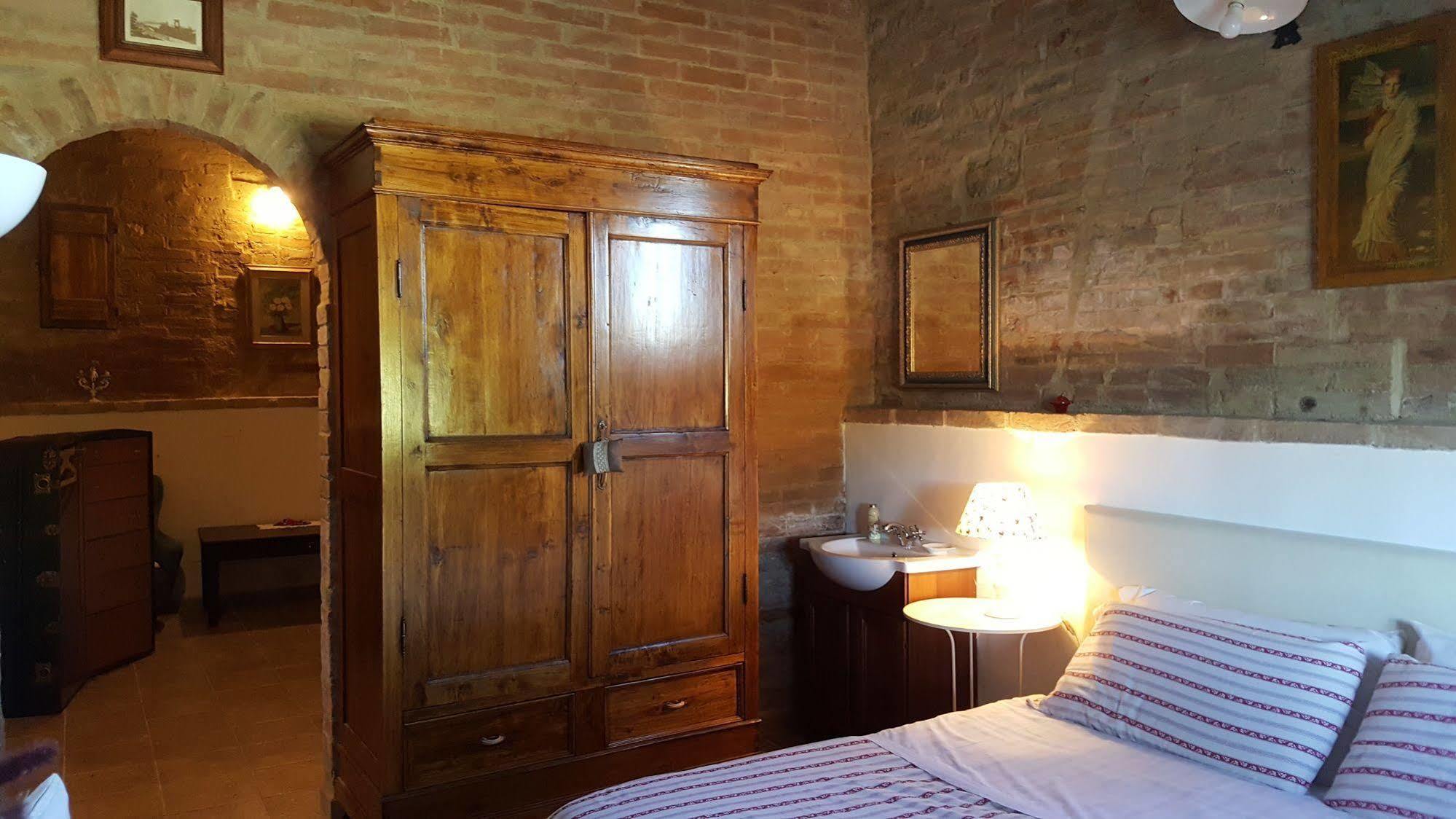 Casa Vacanze Fornace Buonconvento Bagian luar foto